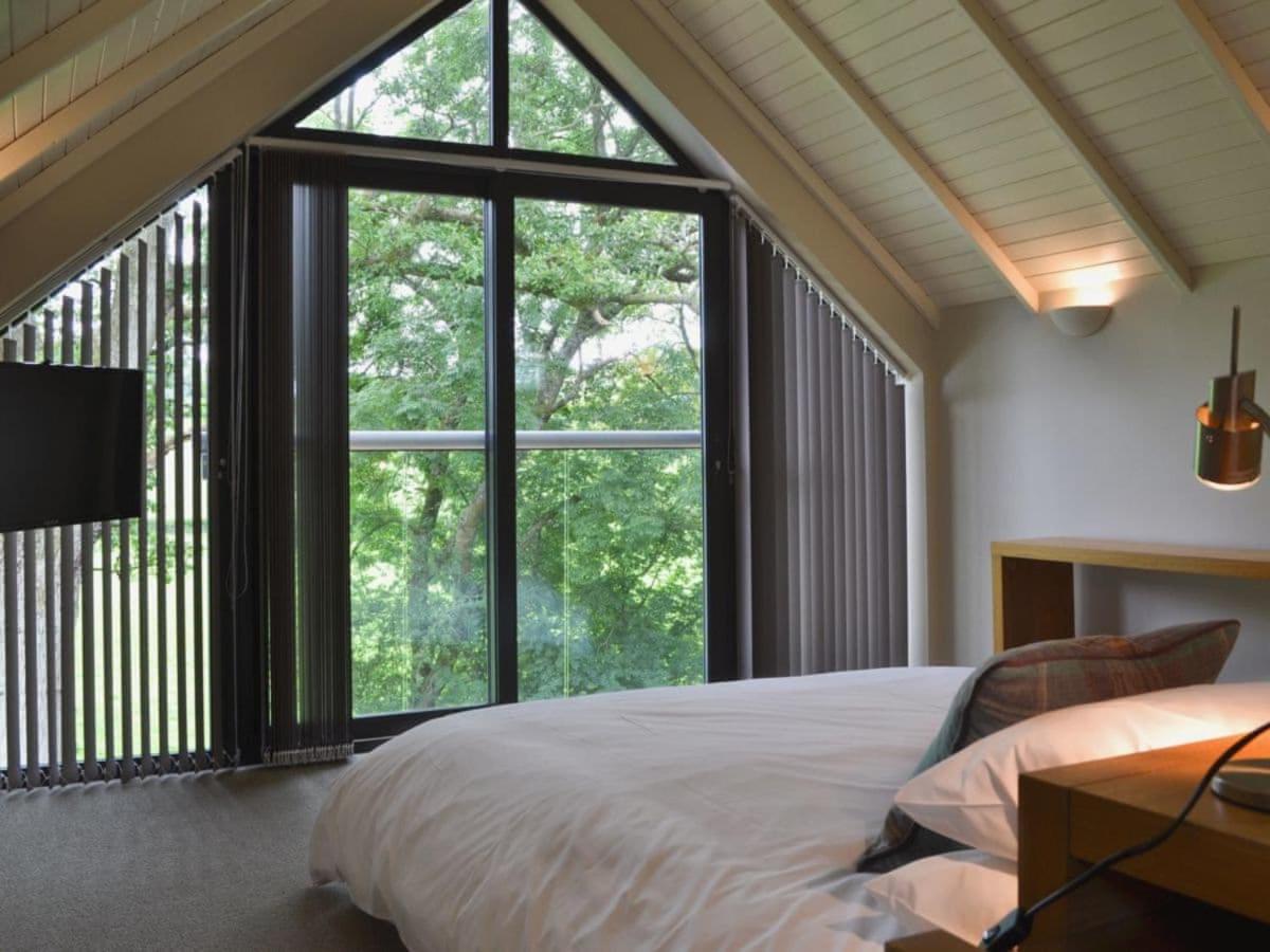 Elm Escapes Villa Knighton  Exterior photo