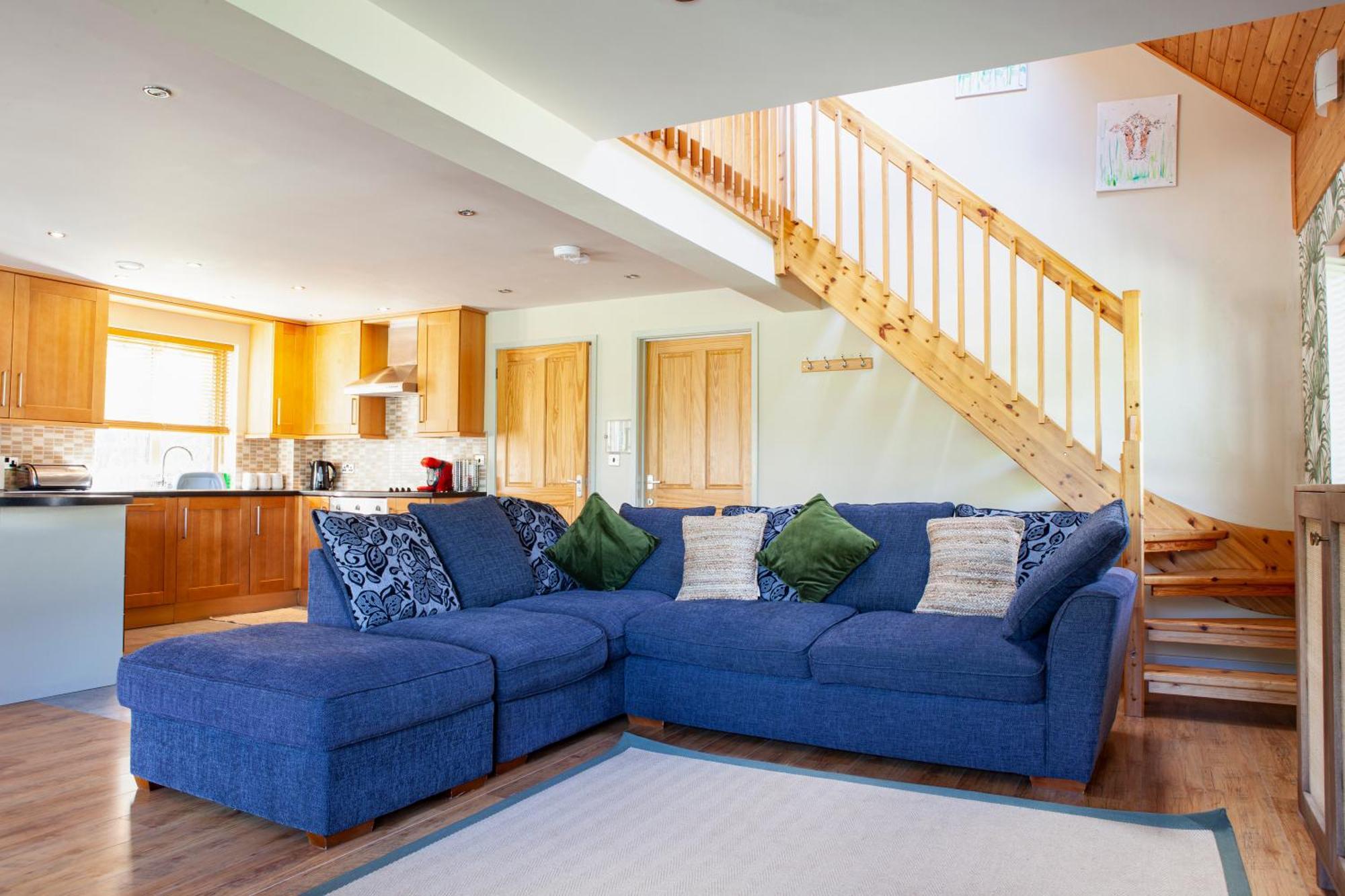 Elm Escapes Villa Knighton  Exterior photo